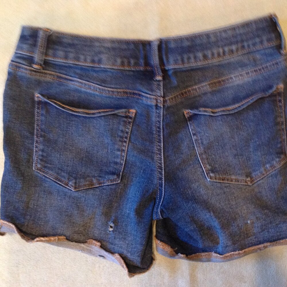 SO Shorts - Picture 4 of 6